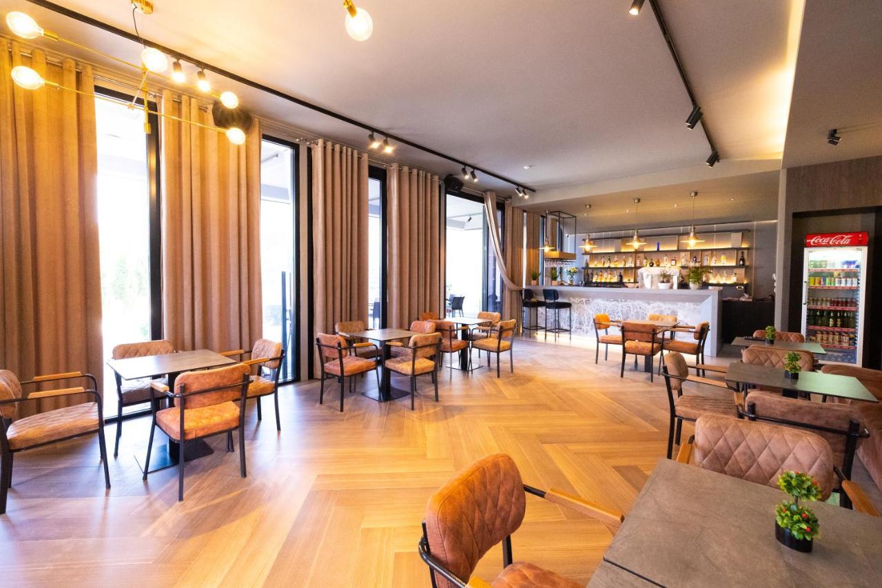 New Donantelo Hotel Vlorë מראה חיצוני תמונה