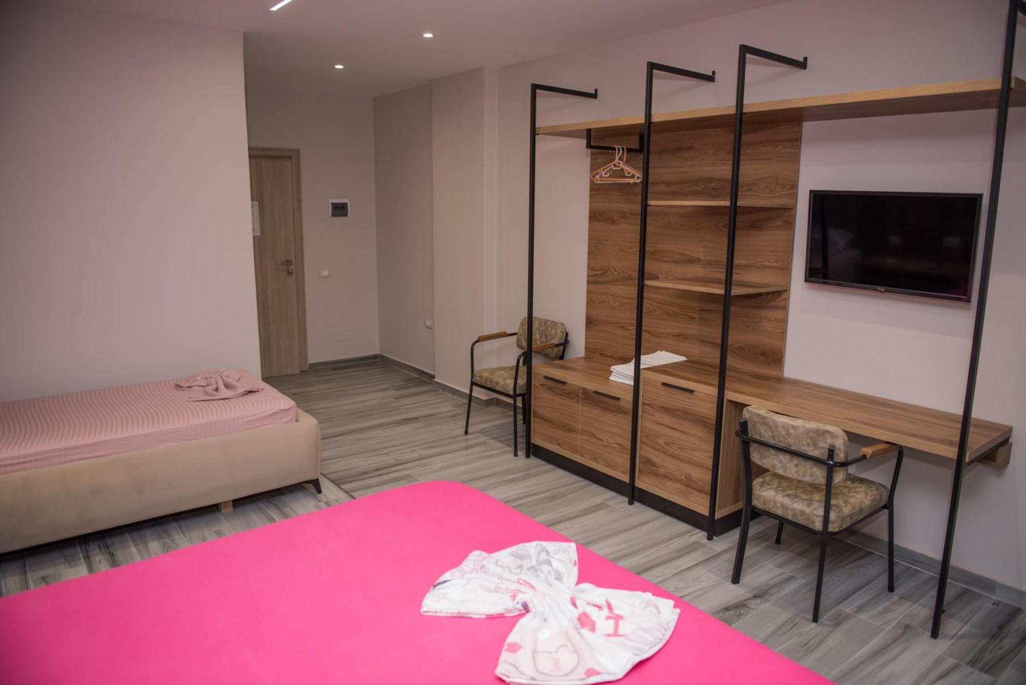 New Donantelo Hotel Vlorë מראה חיצוני תמונה
