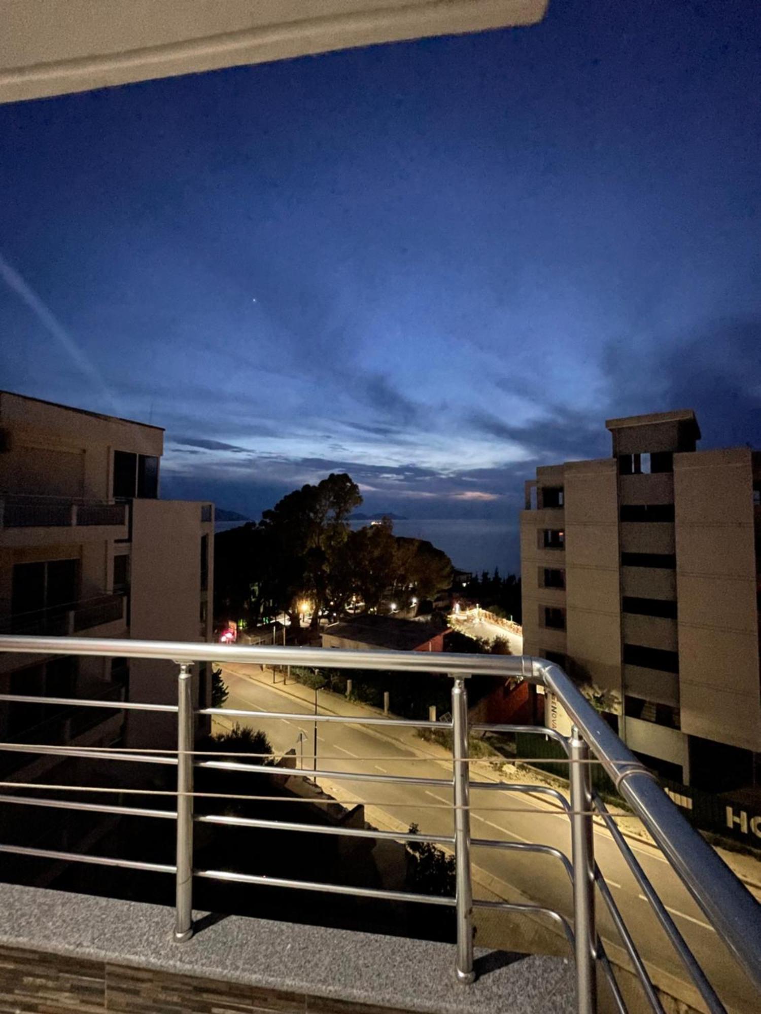 New Donantelo Hotel Vlorë מראה חיצוני תמונה