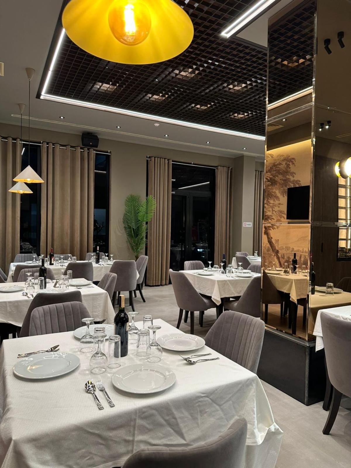 New Donantelo Hotel Vlorë מראה חיצוני תמונה